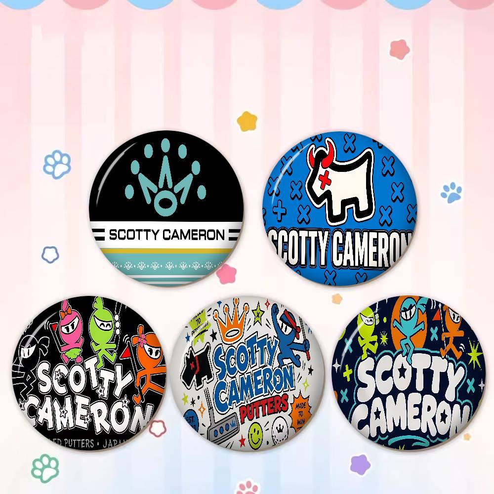Nowe broszki Scotty Cameron, m – Gaming Console Buttons recenzja i cena