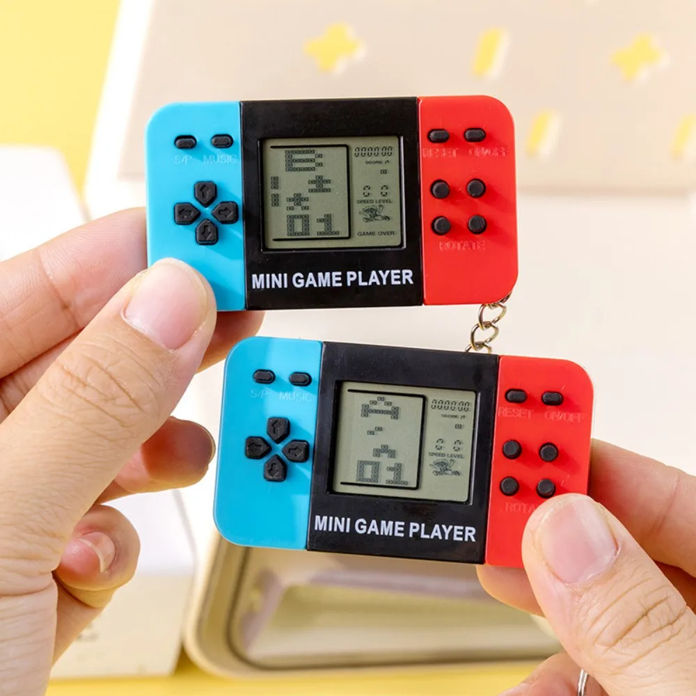 Klasyczna konsola do gier Tetr – Gaming Console Keychain recenzja i cena